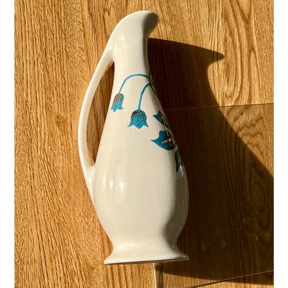 Vintage jug vase or pitcher hand painted blue with gold accents Signed Shelley - Picture 8 of 8